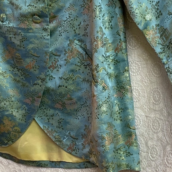 100% Silk Brocade Women's Swing Jacket. Made in Post-War Japan. - Picture 9 of 16